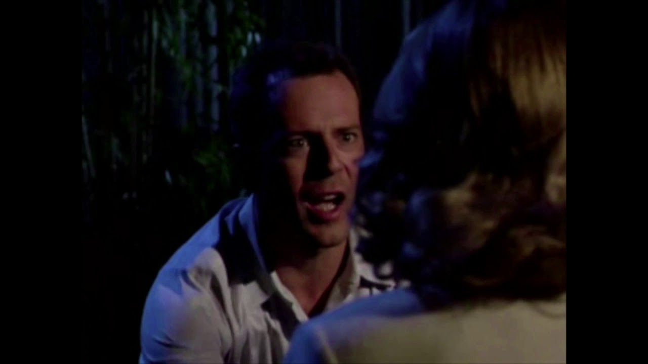 Bruce Willis singing Under The Boardwalk 1987 YouTube