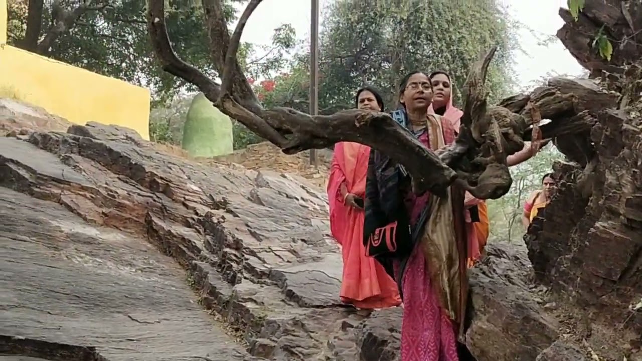 crossing saankri khor