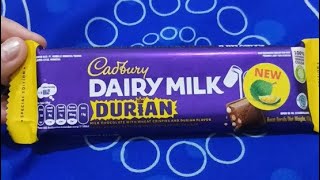 Review yang terbaru dari Cadbury, Cadbury Dairy Milk Durian (Harga Rp18.900 di minimarket)
