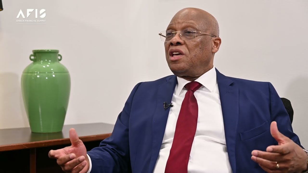 Беседа с Жан-Клодом Касси БРУ, губернатором BCEAO - AFIS 2025 (FR)