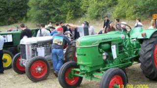 Exposition de matériel agricole ancien à Cressensac Lot Midi Pyrénées