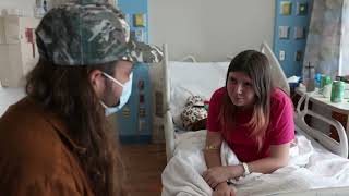 Brent Cobb Visits Patients in Seacrest Studios, Memphis