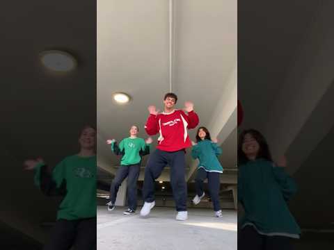 ooh summer cruel summerrr (dc: @chloekleiner) w/ @jennifermika_ #dance #taylorswift #cruelsummer