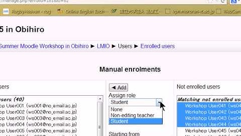 adding students in Moodle 2.5