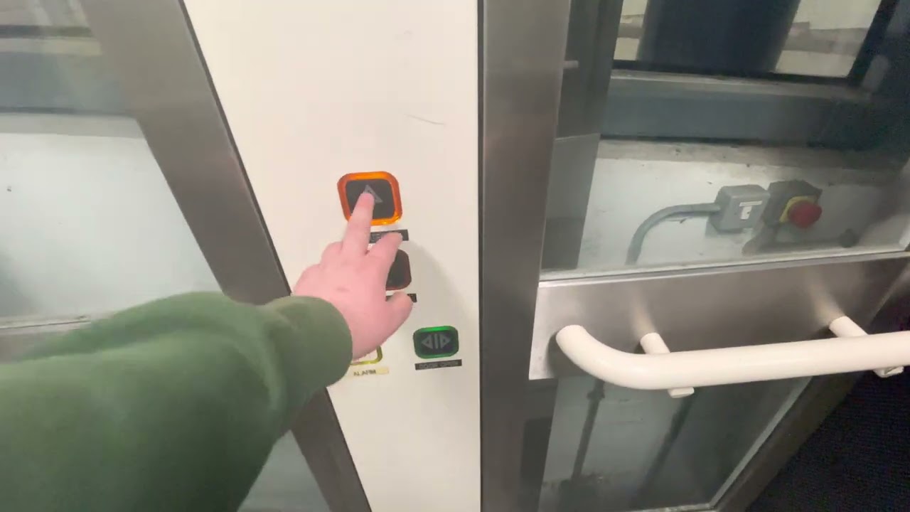 Stannah Scenic Lift @ Platform 1, Middlesbrough Railway Station