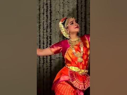 Mukesh Ambani||Daughter in law of Mukesh Ambani Dance Performance ...