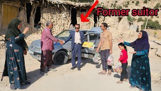💐The old man's visit to Hassan's family and his supervision of the house's renovation.