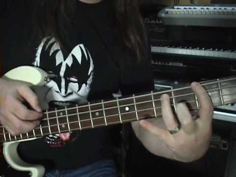 free-beginner-bass-guitar-lessons-with-scott-grove-1-hour