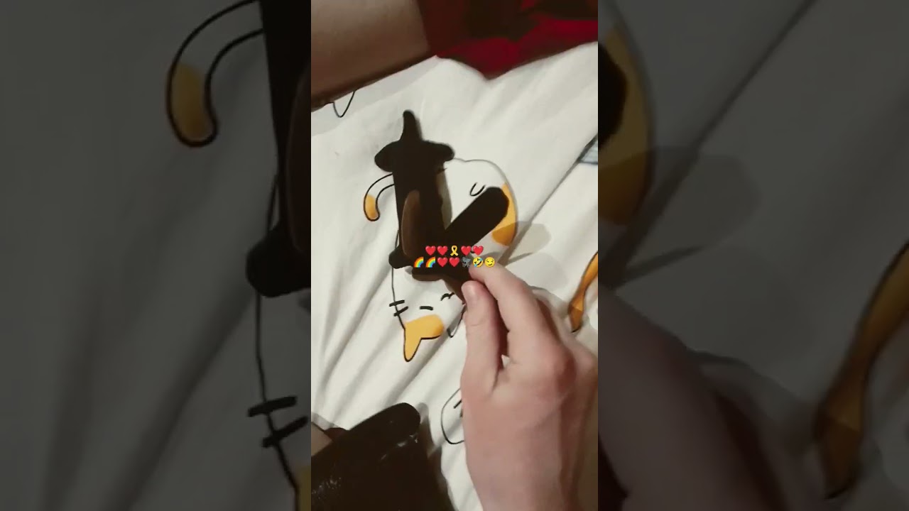 Весёлый таракан ИА ИА ИА ёёё😏 