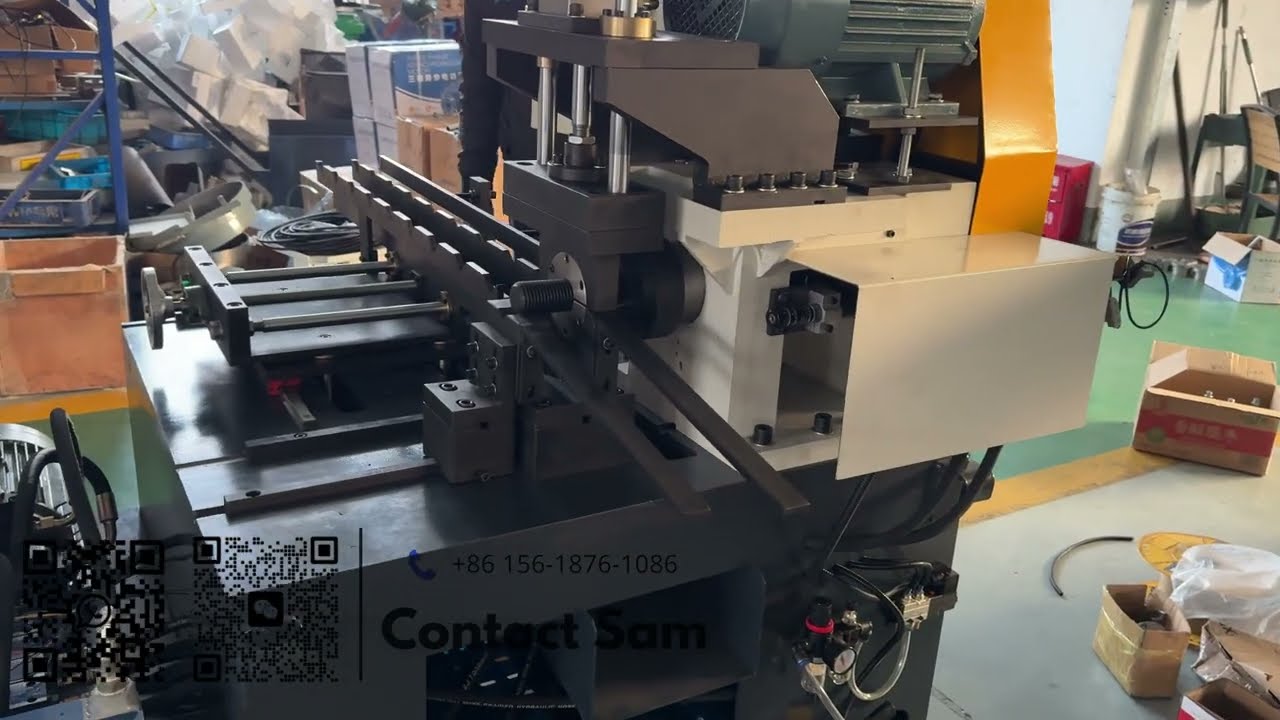 Automatic hex bolts chamfering machine