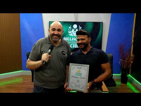 Washington Ricardo recebe o Prêmio Melhores Profissionais da Cidade como Melhor Estilista da Cidade