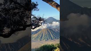 gunung bromo bromo bromotenggersemeru jawatimurhits pesonaindonesia wonderfulindonesia