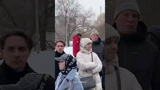 Очередь на прощание с Алексеем Навальным