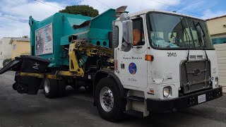City of Monica: 2 Scorpion ASL doing the recycle and garbage collection! - Monday route.