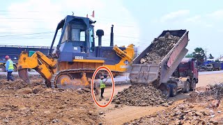 Super attractive! activities truck dump 25 5 tons working with a big bulldozer to build a long road