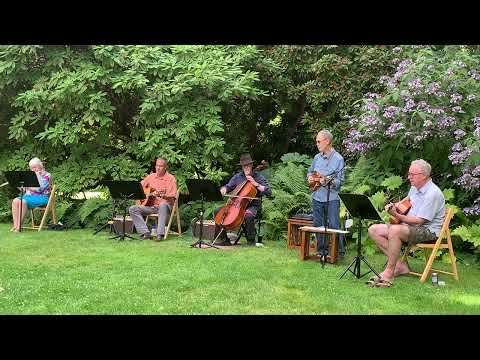 An Ialtóg By Third Harbour At Dunn Gardens