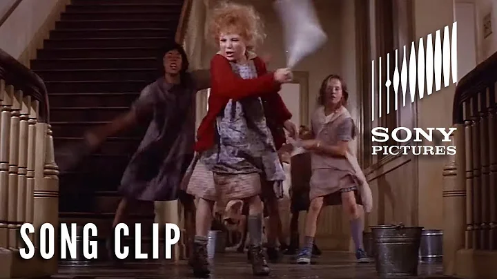 ANNIE (1982) - Its The Hard Knock Life Full Clip