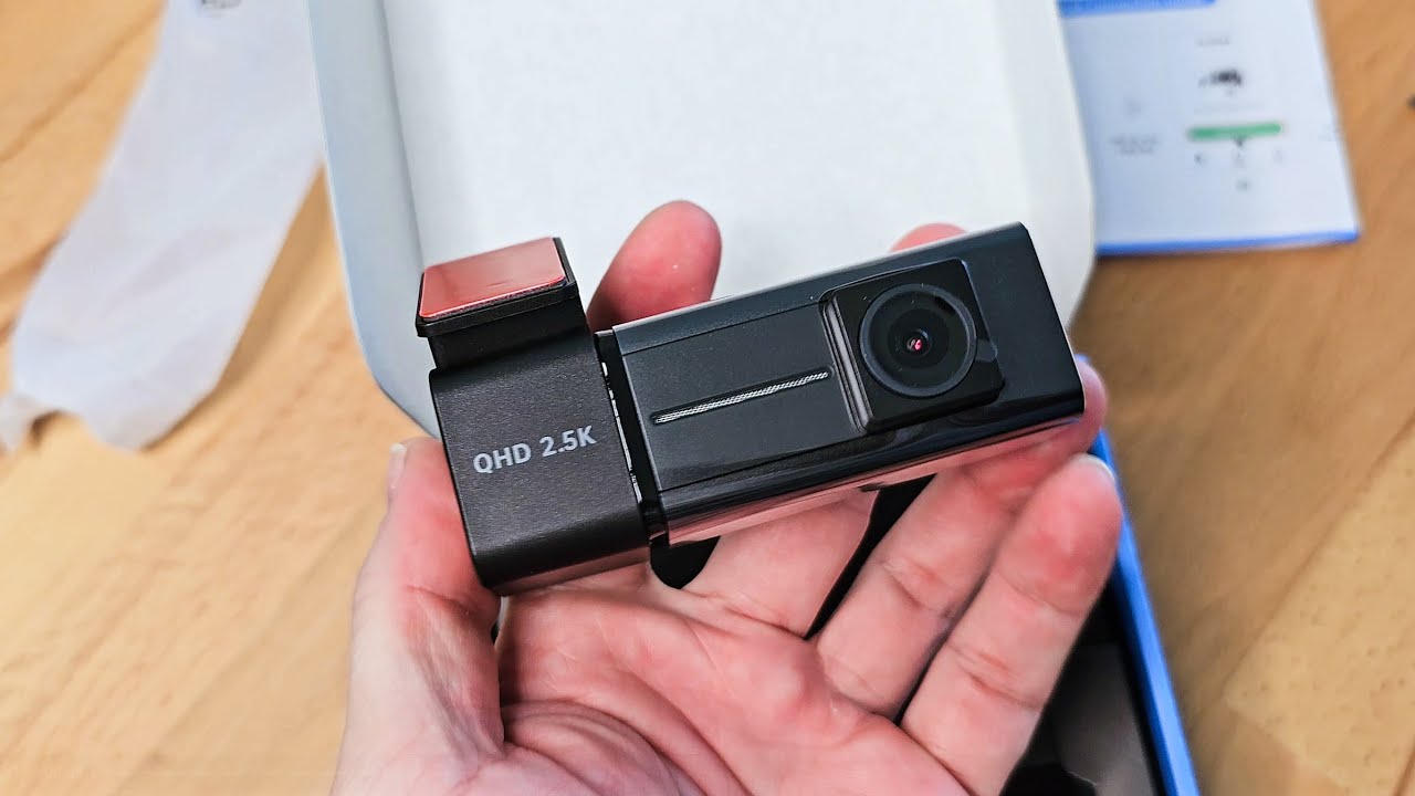 V100 - 2.5K 1440p WiFi Dash Cam