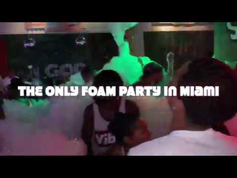 Sunday Foam Party Madness in Miami Beach - Get Wet Get Wild!