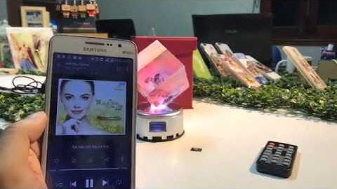 💖Đập hộp pha lê lập phương ELATO MUSIC MP4 đế đèn xoay, phát nhạc, cắm thẻ nhớ 💖