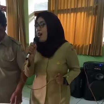 Lagu ini lagu lama dengan Judul ' Sesuatu ' by. Alm Farid Hardja