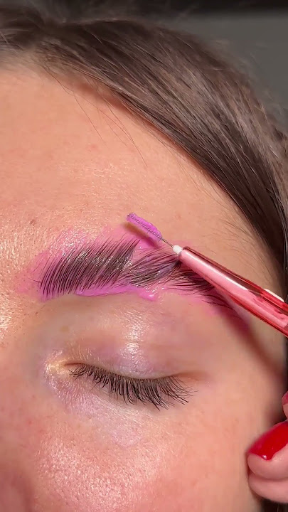 dinosaur brow 🦖#eyebrows #browlamination #shorts #eyebrowlamination