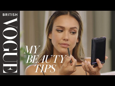 Jessica Alba’s 5-Minute Graphic Eyeliner Look | My Beauty Tips | British Vogue