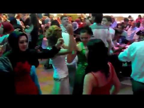 Azdavaylı Köçek Muammerin Kız Kardeşinin Düğünü Kemaneci Müjdat (4)