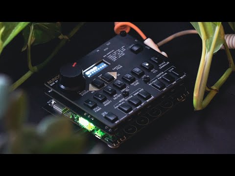 The smallest and cheapest full-featured groovebox on the market, but is it for you? (Nunomo QUN)