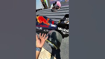 Why F1 Cars Have Smooth Tyres? 🤔