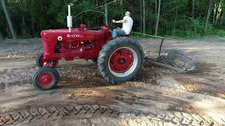 Field Land Clearing Project Part 10: Farmall Super M & Tumblebug Scraper Taking Down The Sand Knob