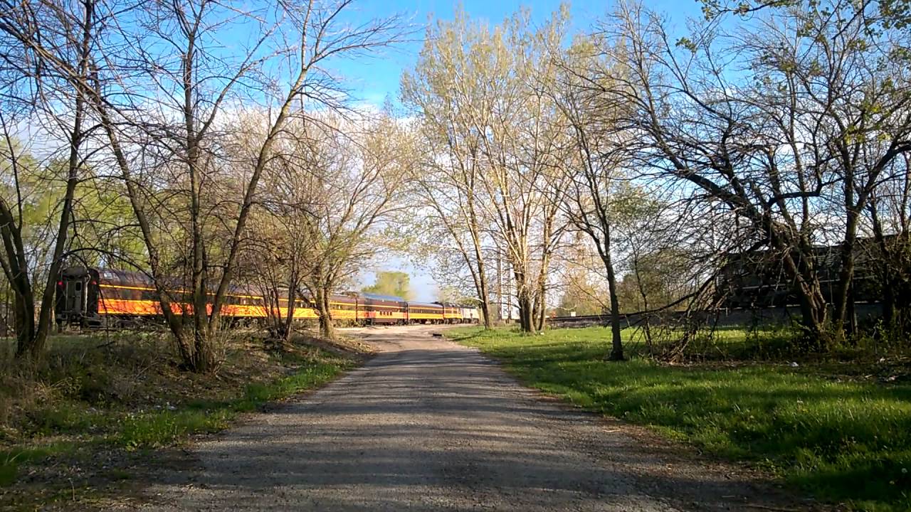 Hoosier State leaving 74th street junction. 5/2/16