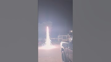 Strobe salute rocket #fireworks #pyrotechnics #salute #rocketfireworks #pyro