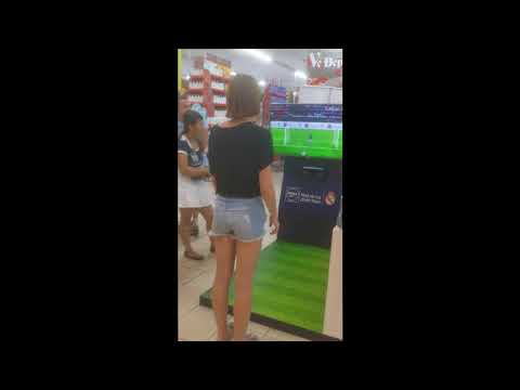 Video [TVC-VDS] Game Kinect đá banh penalty - Nivea - youtube