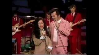 Conway Twitty and Loretta Lynn - Louisiana Woman, Mississippi Man chords