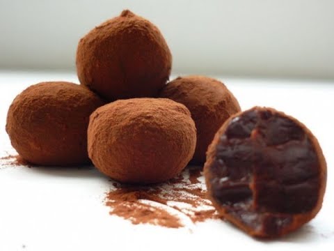 Vídeo: Com Fer Una Beguda De Xocolata Amb Garrofa