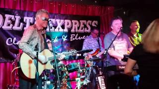 Richard and Delta Express being out smoothed by Mark Ray on the dance floor