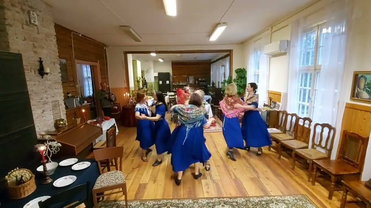 Rahvusvaheline tantsupäev 2025.Naisrühm Pärnete-kaks sammu tantsupeole! Tuustep. #errstantsib