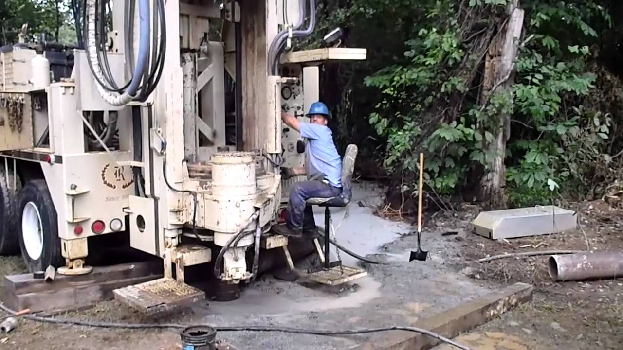 Royall Pump and Well Barber Rig Drilling (E) YouTube