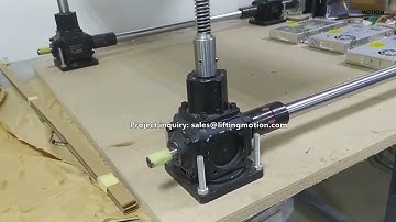 Small Synchronized Screw Jacks Lifting System With Stepper Motor