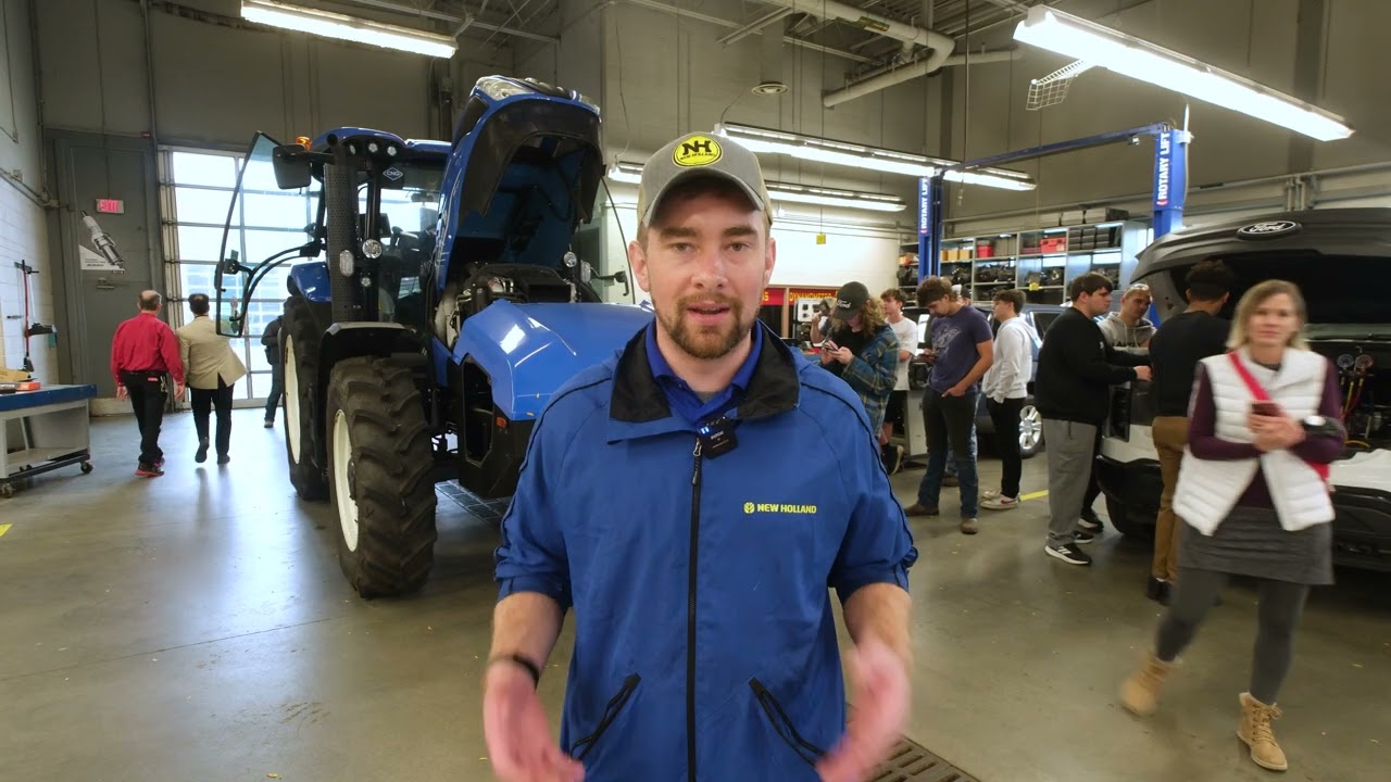 Case New Holland donates T6.180 Methane Power Tractor