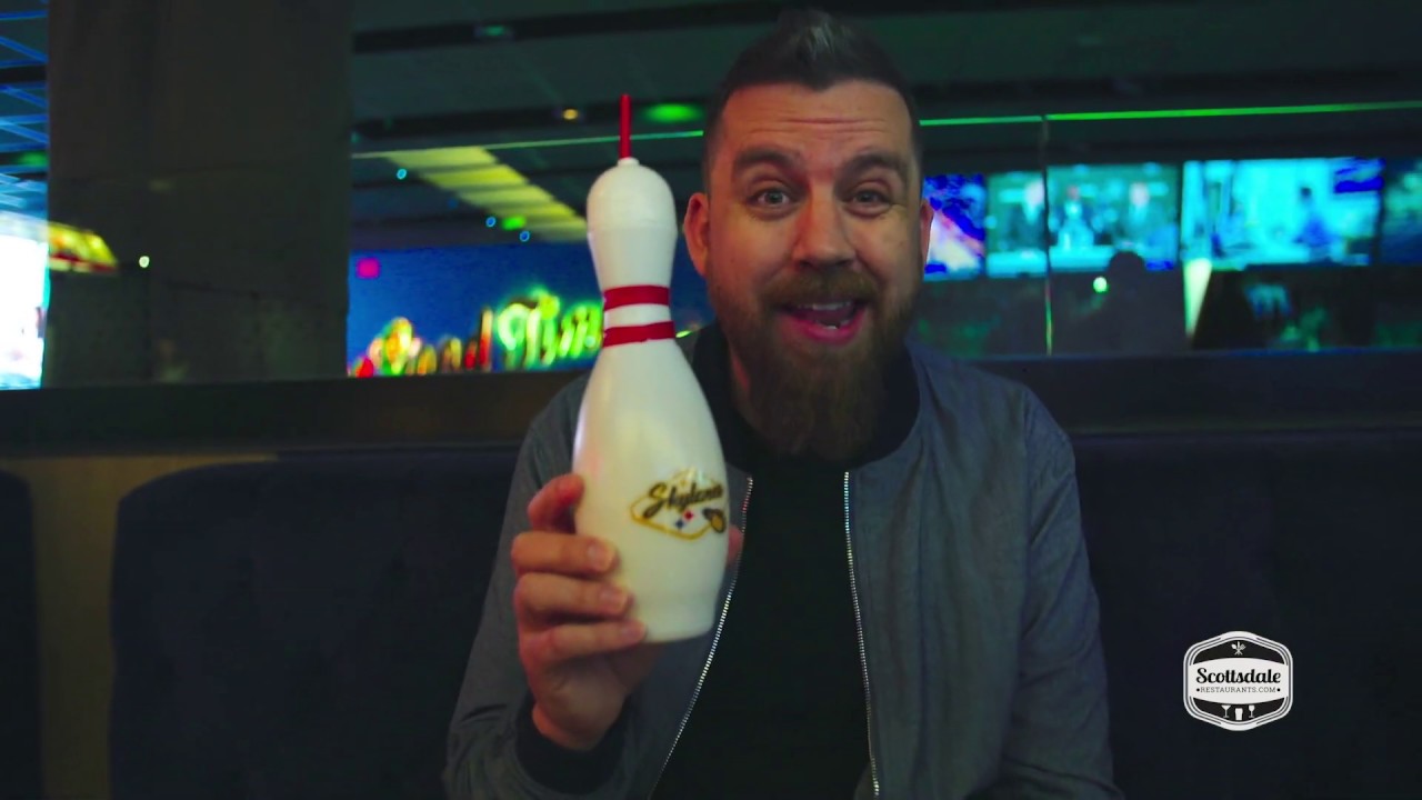 Skylanes Scottsdale | FUTURISTIC BOWLING?!?