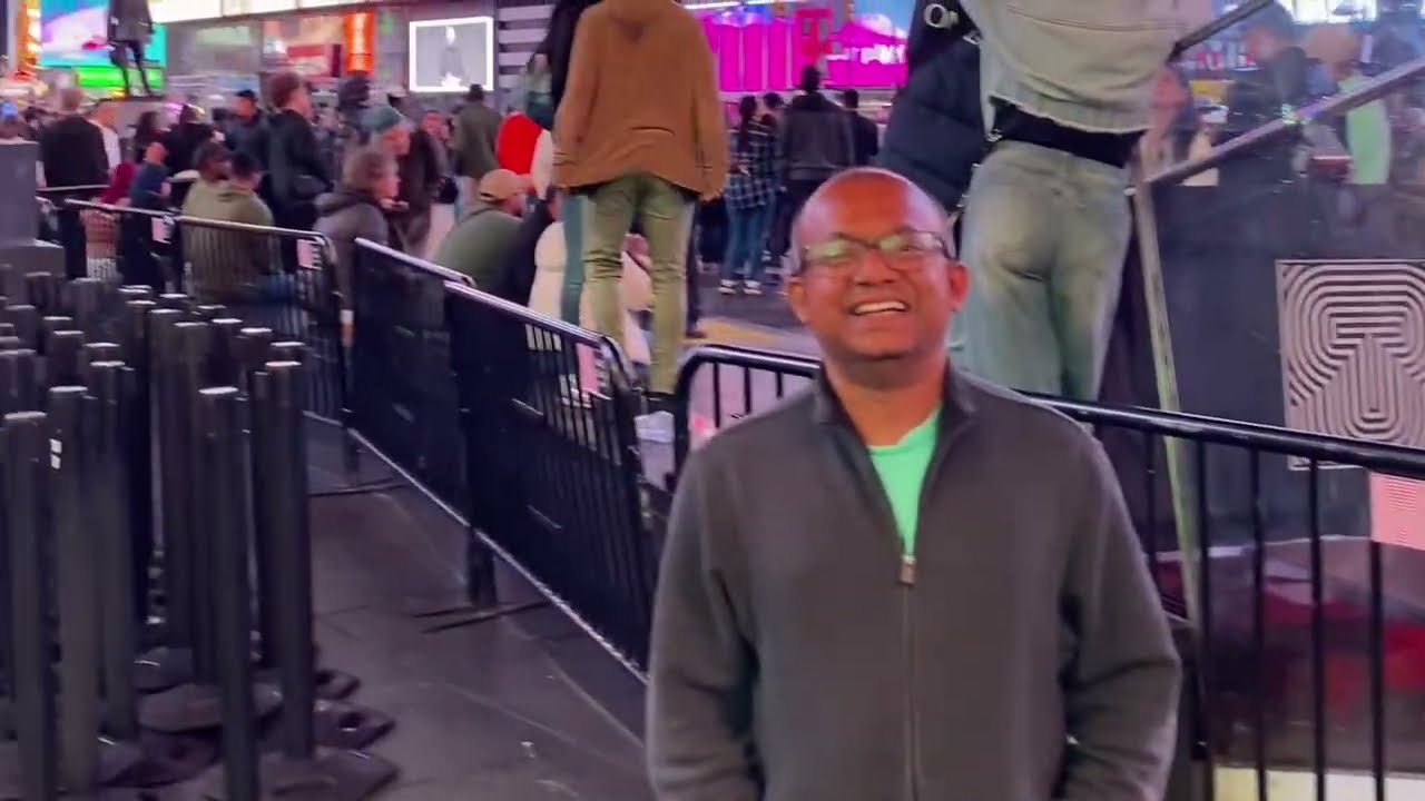 गाउन आउँदैन मलाई, नाच्न आउँदैन- Written by Shiva Chamlagai