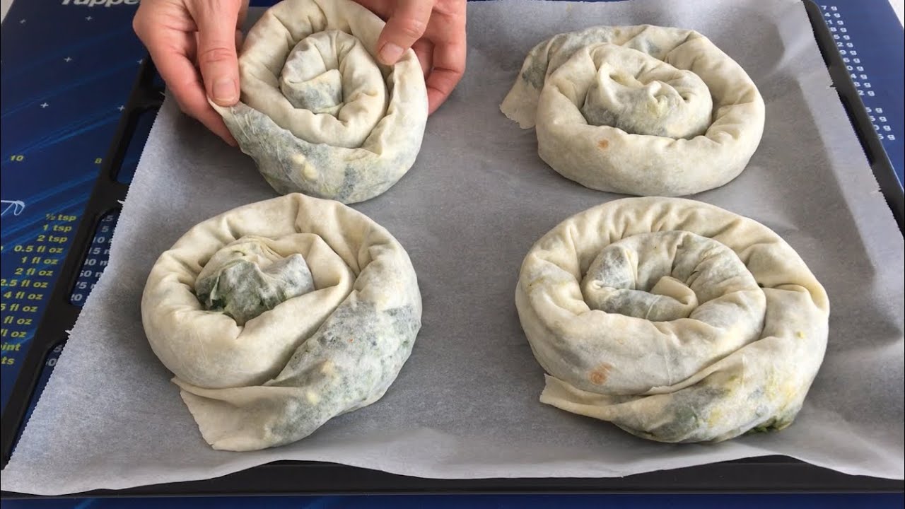 HAZIR YUFKADAN EL AÇMASI TADINDA ISPANAKLI BÖREK ???? – SIRRI SOSUNDA SAKLI – PRATİK BÖREK TARİFİ