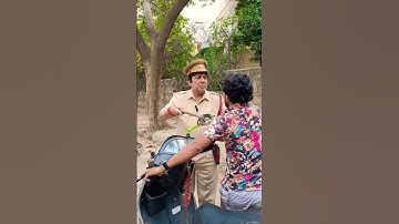 License Dikha 😂😂😂 #viral #trending #comedy #funny #shorts #shortsfeed #memes #traffic #police #feed
