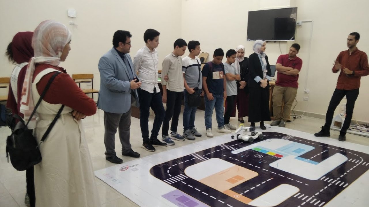 هنا الجامعة .. كلية الحاسبات والمعلومات جامعة الزقازيق .. اعداد / مروة منير .. اخراج / أحمد الشعراوى