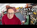 When Crazy Shoplifters Get Caught Red Handed