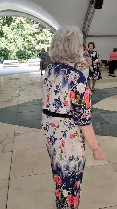 Расцвела Черёмуха ____Viktor Koroolev - YouTube