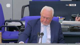 Bundestag debattiert über das „Kernkraft-Aus“