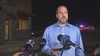 Officials give update on Texas escaped inmate after 5 people were found dead
